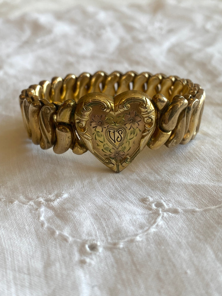 Victorian Sweetheart Bracelet with Heart Pendant